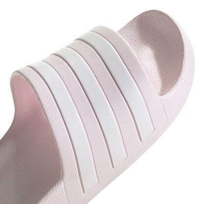 ADILETTE AQUA