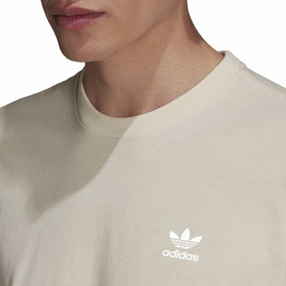 ESSENTIAL TEE
