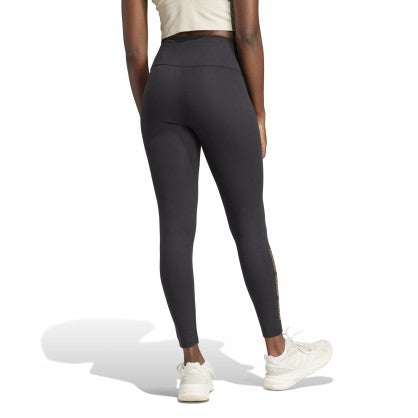 W BLUV Q4 LEG
