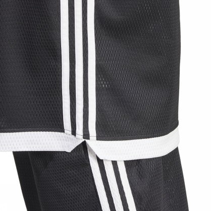 Mockeyelet vest