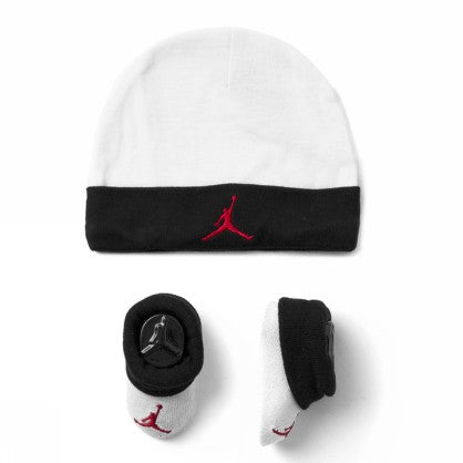 BASIC JORDAN HAT AND BOOTIE