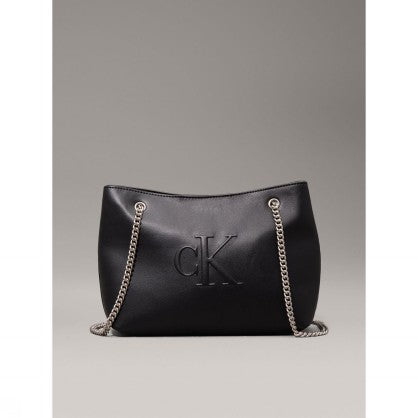 SCULPTED CHAIN SHOULDER BAG