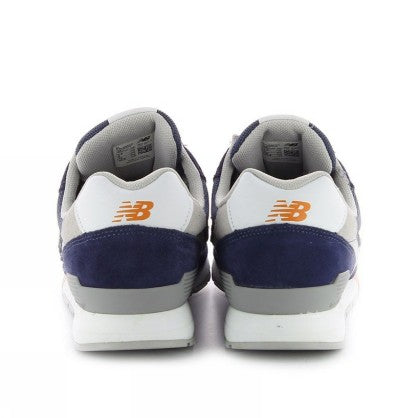 996
