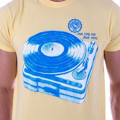 T SHIRT