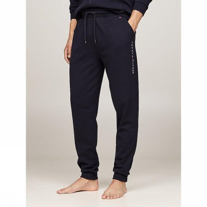 TRACKPANTS
