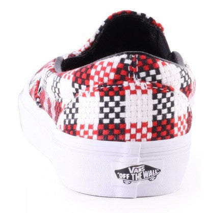 U CLASSIC SLIP ON