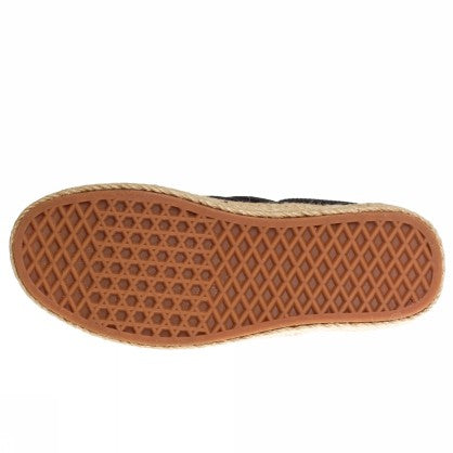 U CLASSIC SLIP ON
