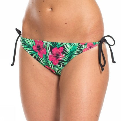 JENNIFER 15 BIKINI