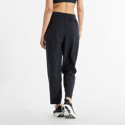 SPORT ESSENTIALS PERFORMANCE WOVEN PANT