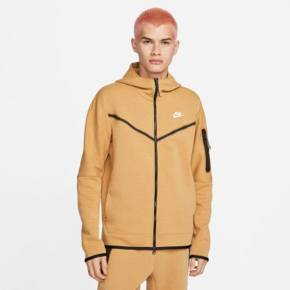 SPORTSWEAR TECH FLEECE