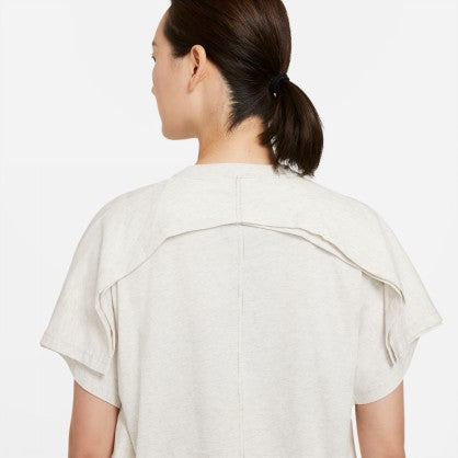 SHORT-SLEEVE TOP
