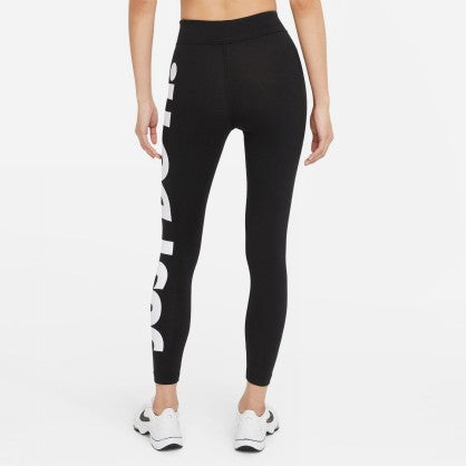 SPORTSWEAR ESSENTIAL