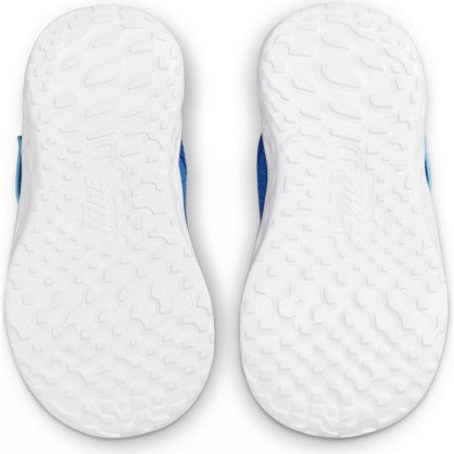 NIKE REVOLUTION 6