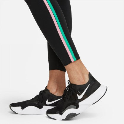 DRI-FIT ONE