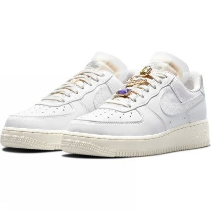 WMNS NIKE AIR FORCE 1 LO PRM