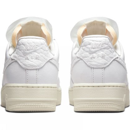 WMNS NIKE AIR FORCE 1 LO PRM
