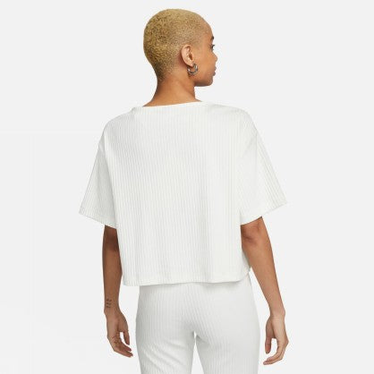 SPORTSWEAR