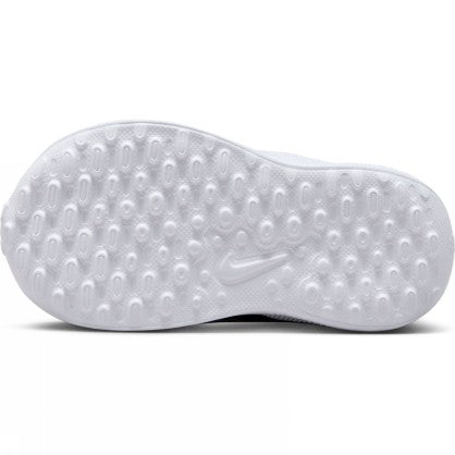Nike Revolution 7