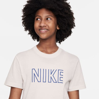 SPORTSWEAR