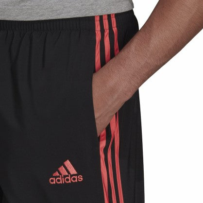 ESSENTIALS CHELSEA SHORT