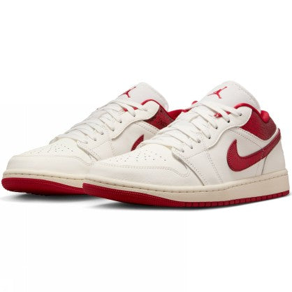 WMNS AIR JORDAN 1 LOW SE V2