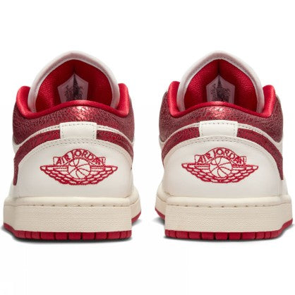 WMNS AIR JORDAN 1 LOW SE V2