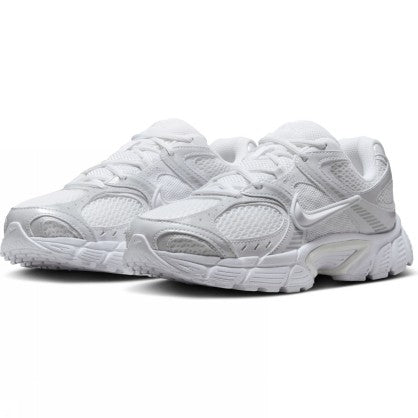 W NIKE V5 RNR