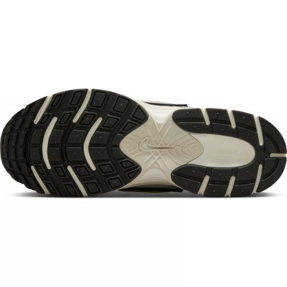 W NIKE V5 RNR