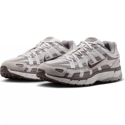 W NIKE P-6000