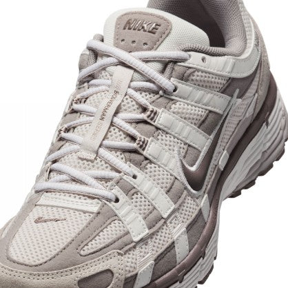 W NIKE P-6000
