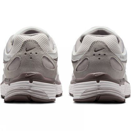 W NIKE P-6000