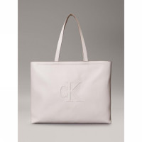 SCULPTED SLIM TOTE34