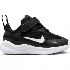 Nike Revolution 7