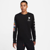SPORTSWEAR